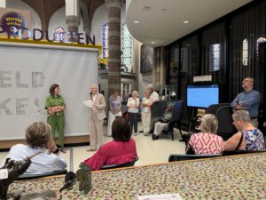Heropening wereldwinkel met burgemeester